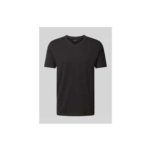 T-shirt z dekoltem w serek ze sklepu Peek&Cloppenburg  w kategorii T-shirty męskie - zdjęcie 177811721