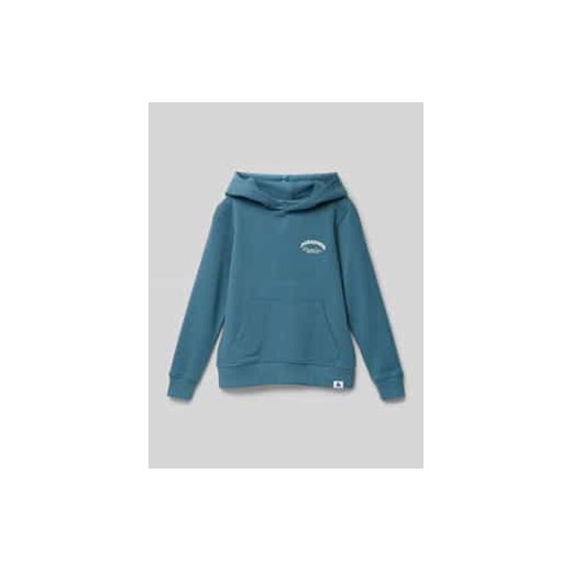 Bluza o kroju comfort fit z kapturem i nadrukiem z logo ze sklepu Peek&Cloppenburg  w kategorii Bluzy chłopięce - zdjęcie 177829103