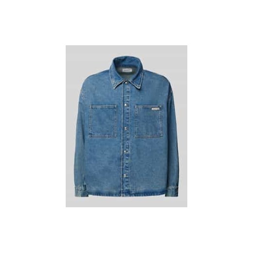 Koszula jeansowa o kroju relaxed fit z naszywką z logo ze sklepu Peek&Cloppenburg  w kategorii Koszule męskie - zdjęcie 177834212