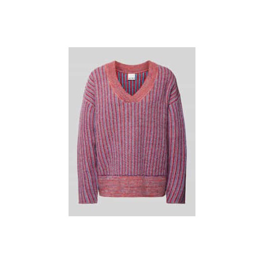 Sweter z dzianiny z zaokrąglonym dekoltem w serek model ‘NOVO’ ze sklepu Peek&Cloppenburg  w kategorii Swetry damskie - zdjęcie 177835071