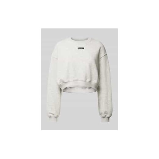 Bluza krótka z naszywką z logo ze sklepu Peek&Cloppenburg  w kategorii Bluzy damskie - zdjęcie 177845984
