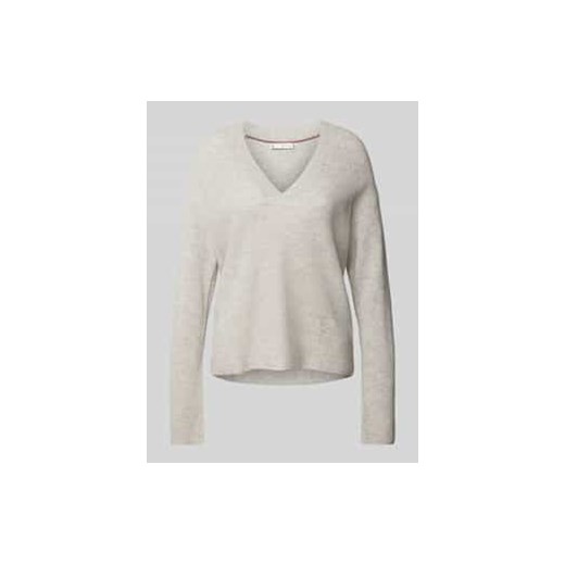 Sweter z dzianiny z prążkowanym dekoltem w serek ze sklepu Peek&Cloppenburg  w kategorii Swetry damskie - zdjęcie 177852754