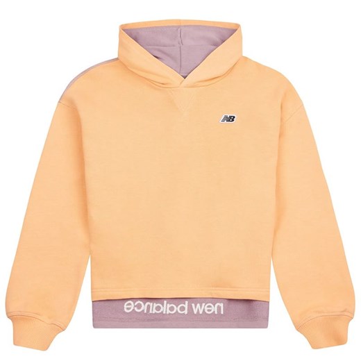 Bluza New Balance LAKG0040PAE - pomarańczowa ze sklepu streetstyle24.pl w kategorii Bluzy dziewczęce - zdjęcie 177862093
