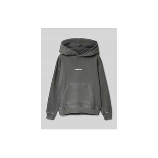 Bluza z kapturem i nadrukiem z logo model ‘KINETIC’ ze sklepu Peek&Cloppenburg  w kategorii Bluzy chłopięce - zdjęcie 177955760