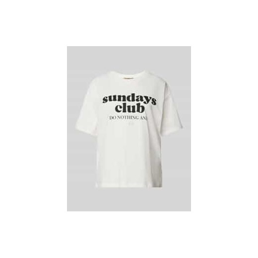T-shirt z nadrukiem ze sloganem ze sklepu Peek&Cloppenburg  w kategorii Bluzki damskie - zdjęcie 177959471