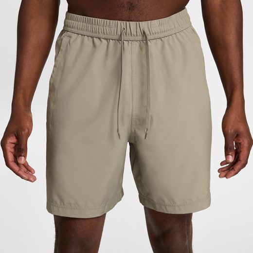 Męskie uniwersalne spodenki bez podszewki Dri-FIT Nike Form 18 cm - Zieleń Nike M Nike poland