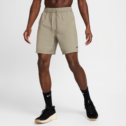 Męskie uniwersalne spodenki bez podszewki Dri-FIT Nike Form 18 cm - Zieleń Nike L Nike poland