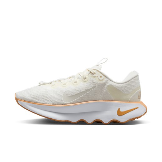 Damskie buty do chodzenia Nike Motiva - Biel Nike 38 Nike poland