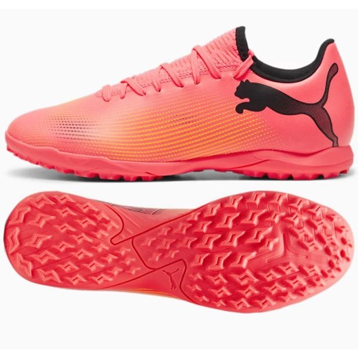 Buty piłkarskie Puma Future 7 Play Tt 107726-03 różowe ze sklepu ButyModne.pl w kategorii Buty sportowe męskie - zdjęcie 177971260