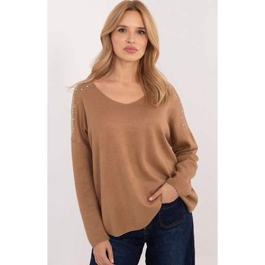 Sweter damski z dżetami camelowy DHJ-SW-17690.21, Kolor camel, Rozmiar uniwersalny, ITALY MODA ze sklepu Primodo w kategorii Swetry damskie - zdjęcie 178011271