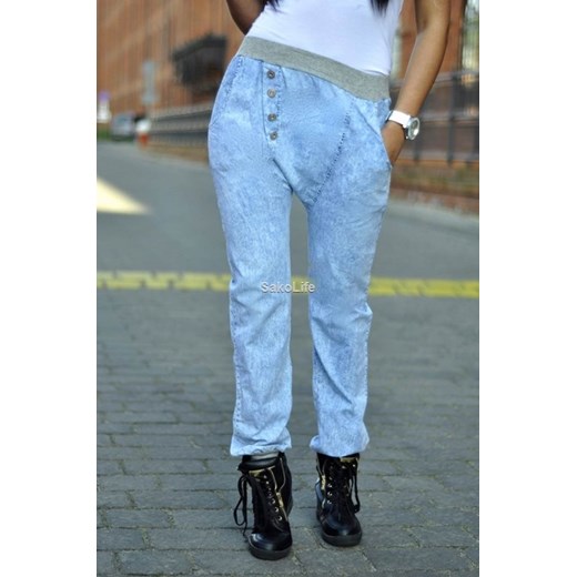 Spodnie jeansowe z guzikami i opuszczonym krokiem sakolife-pl niebieski guziki