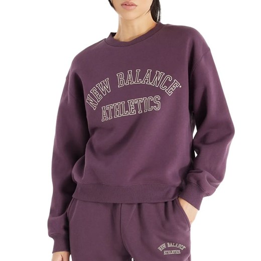 Bluza New Balance WT43516PLN - fioletowa ze sklepu streetstyle24.pl w kategorii Bluzy damskie - zdjęcie 178050194
