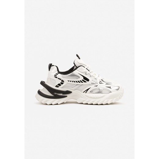 Białe Sneakersy na Grubej Tłoczonej Podeszwie z Geometrycznym Wzorem Deoliriel 39 born2be.pl