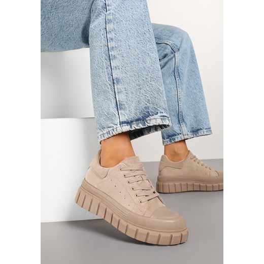 Ciemnobeżowe Sneakersy Vices na Grubej Tłoczonej Podeszwie z Perforacją Lealita ze sklepu born2be.pl w kategorii Buty sportowe damskie - zdjęcie 178051240