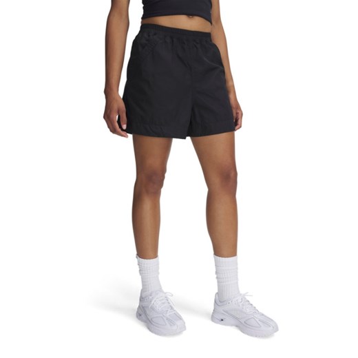 Damskie spodenki treningowe Under Armour UA Unstoppable Utility Short - czarne ze sklepu Sportstylestory.com w kategorii Szorty - zdjęcie 178052061