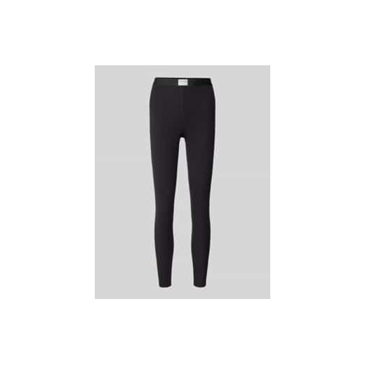 Legginsy o kroju skinny fit z efektem prążkowania model ‘TESSA’ ze sklepu Peek&Cloppenburg  w kategorii Spodnie damskie - zdjęcie 178087870