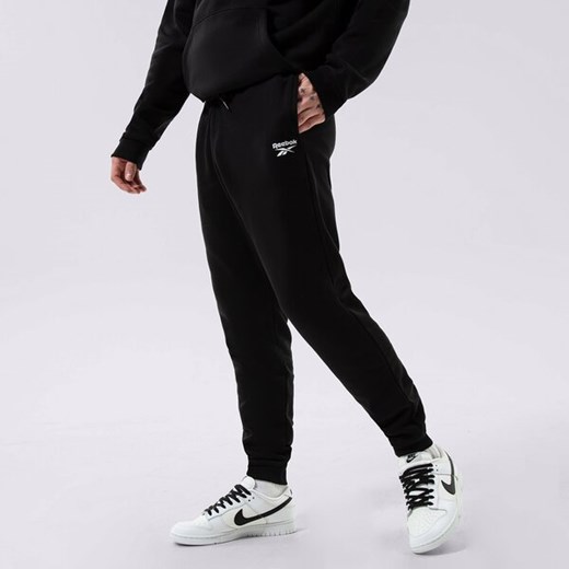 REEBOK SPODNIE RI LEFT LEG JOGGER ze sklepu Sizeer w kategorii Spodnie męskie - zdjęcie 178106070