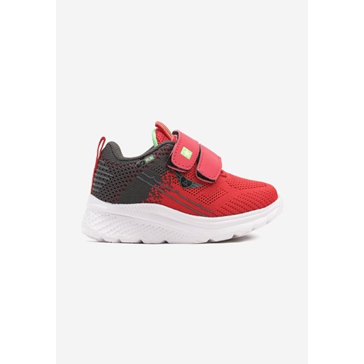 Czerwono-Szare Buty Sportowe Sneakersy z Ozdobną Naszywką Aralinda ze sklepu born2be.pl w kategorii Buty sportowe dziecięce - zdjęcie 178119322