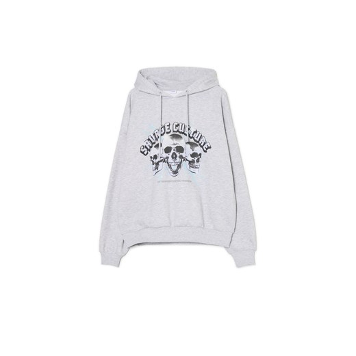 Cropp - Szara bluza z motywem czaszek - jasny szary ze sklepu Cropp w kategorii Bluzy damskie - zdjęcie 178120352