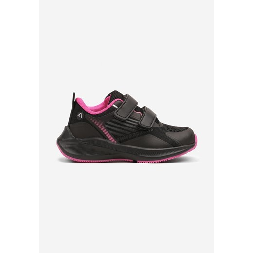 Czarno-Fuksjowe Buty Sportowe Sneakersy z Ozdobnym Tłoczeniem Fonora ze sklepu born2be.pl w kategorii Buty sportowe dziecięce - zdjęcie 178120793