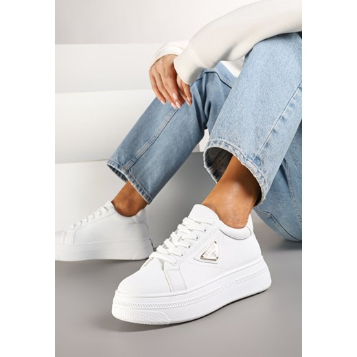 Białe Sneakersy Vices na Platformie z Ozdobną Aplikacją Aramiella ze sklepu born2be.pl w kategorii Buty sportowe damskie - zdjęcie 178120803