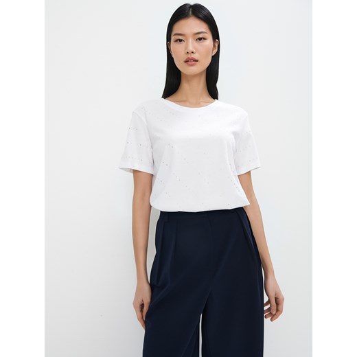 Mohito - Bawełniany t-shirt z dżetami - biały ze sklepu Mohito w kategorii Bluzki damskie - zdjęcie 178127252