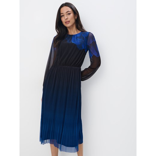 Mohito - Granatowa sukienka midi z dzianiny mesh - błękitny Mohito M Mohito