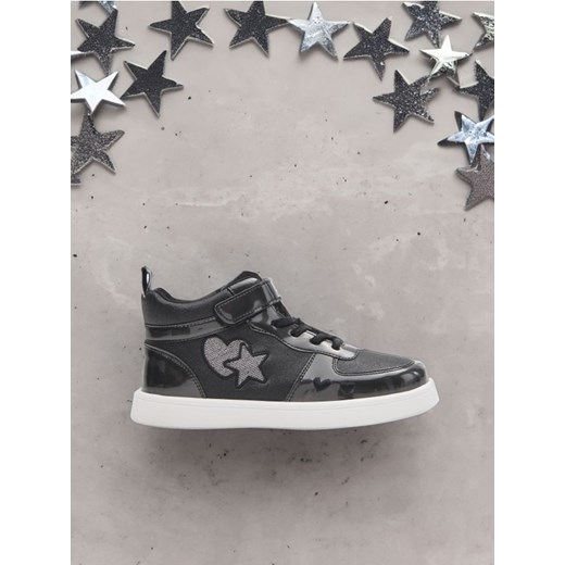 Sinsay - Sneakersy za kostkę - czarny ze sklepu Sinsay w kategorii Buty sportowe dziecięce - zdjęcie 178134642