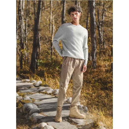 Sinsay - Buty trekkingowe - beżowy ze sklepu Sinsay w kategorii Buty trekkingowe męskie - zdjęcie 178141202