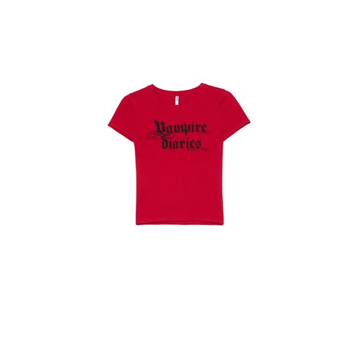 Cropp - Czerwony T-shirt Pamiętniki Wampirów - czerwony ze sklepu Cropp w kategorii Bluzki damskie - zdjęcie 178142042