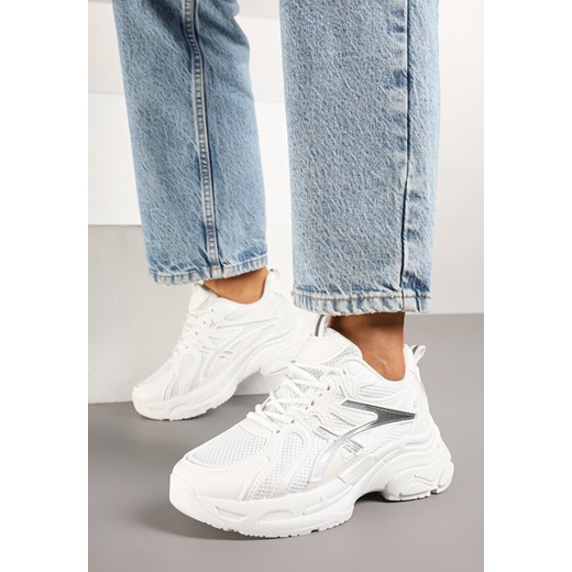 Białe Sneakersy na Grubej Podeszwie Ozdobione Tłoczeniem Camilra ze sklepu born2be.pl w kategorii Buty sportowe damskie - zdjęcie 178150463