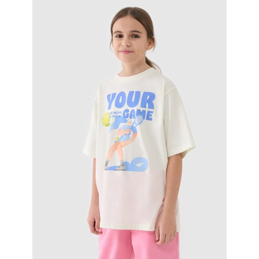 Dziewczęcy t-shirt oversize z nadrukiem 4F 4FJASAW24TTSHF2592 - biały ze sklepu Sportstylestory.com w kategorii Bluzki dziewczęce - zdjęcie 178151940