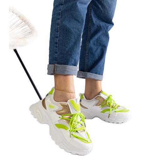 Białe sneakersy sportowe ze sklepu ButyModne.pl w kategorii Buty sportowe damskie - zdjęcie 178153213