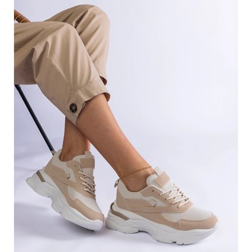 Beżowe sneakersy na grubszej podeszwie Guerrera beżowy 41 ButyModne.pl