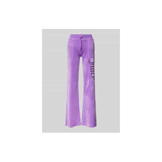 Spodnie dresowe o kroju bootcut z obszyciem ozdobnymi kamieniami z logo model ‘LAYLA’ ze sklepu Peek&Cloppenburg  w kategorii Spodnie damskie - zdjęcie 178160280