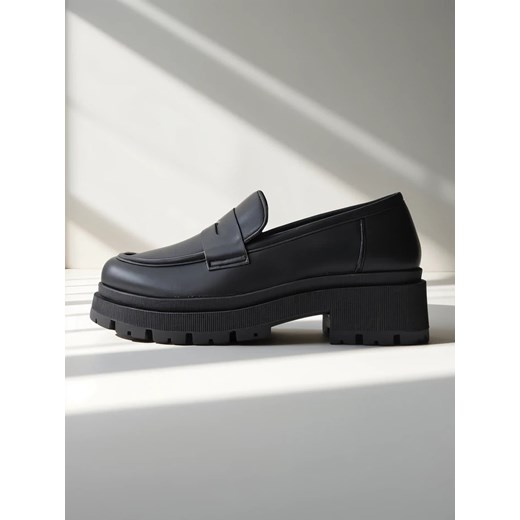 Royalfashion Casualowe mokasyny damskie Gourillos Royalfashion.pl 40 okazja royalfashion.pl