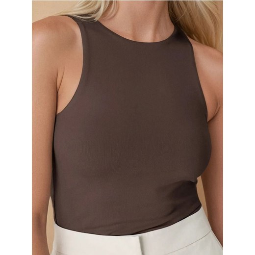 Sinsay - Body basic z okrągłym dekoltem - brązowy Sinsay XXS Sinsay