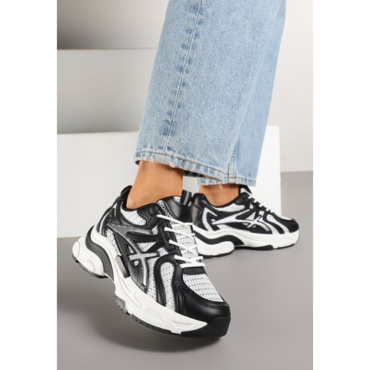 Czarne Sneakersy na Grubej Podeszwie Ozdobione Tłoczeniem Camilra ze sklepu born2be.pl w kategorii Buty sportowe damskie - zdjęcie 178166440
