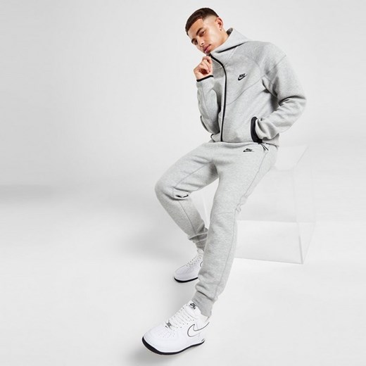 NIKE SPODNIE M NK TCH FLC JGGR ze sklepu JD Sports  w kategorii Spodnie męskie - zdjęcie 178189681