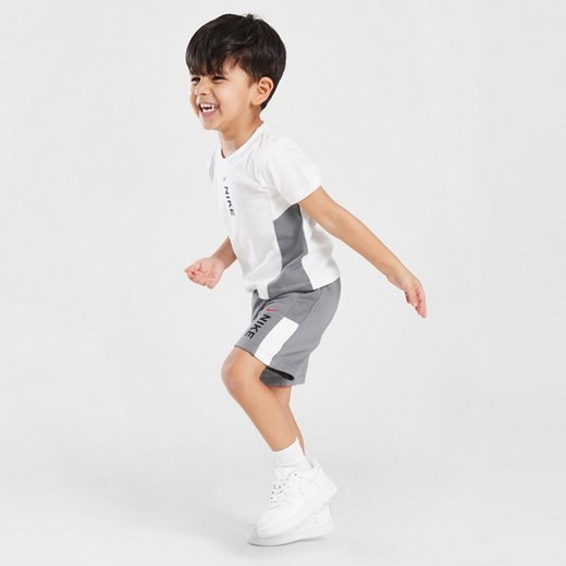 NIKE KOMPLET HYB T/SHT WHT/GRY ze sklepu JD Sports  w kategorii Komplety chłopięce - zdjęcie 178189993