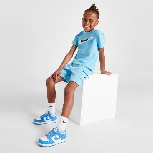 NIKE KOMPLET DBL SWSH TEE/SHT BLU B ze sklepu JD Sports  w kategorii Komplety chłopięce - zdjęcie 178190373
