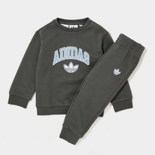 ADIDAS KOMPLET VARSITY OH SUIT GRY/BLU$ B ze sklepu JD Sports  w kategorii Dresy chłopięce - zdjęcie 178192113