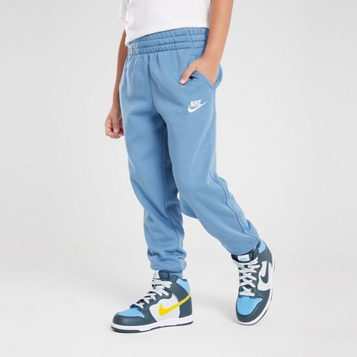 NIKE SPODNIE K NSW CLUB FT JGGR LBR B ze sklepu JD Sports  w kategorii Spodnie chłopięce - zdjęcie 178192493