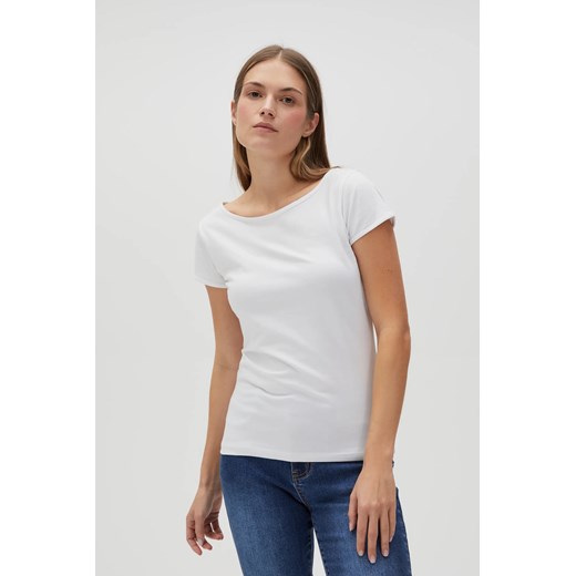 Dopasowany t-shirt biały ze sklepu Moodo.pl w kategorii Bluzki damskie - zdjęcie 178202914