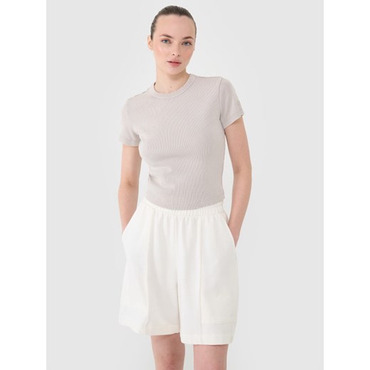 Damski t-shirt basic 4F 4FRSS25TTSHF2696 - beżowy ze sklepu Sportstylestory.com w kategorii Bluzki damskie - zdjęcie 178209604