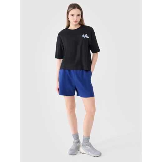 Damski t-shirt oversize z nadrukiem 4F 4FWSS25TTSHF1996 - czarny ze sklepu Sportstylestory.com w kategorii Bluzki damskie - zdjęcie 178209714