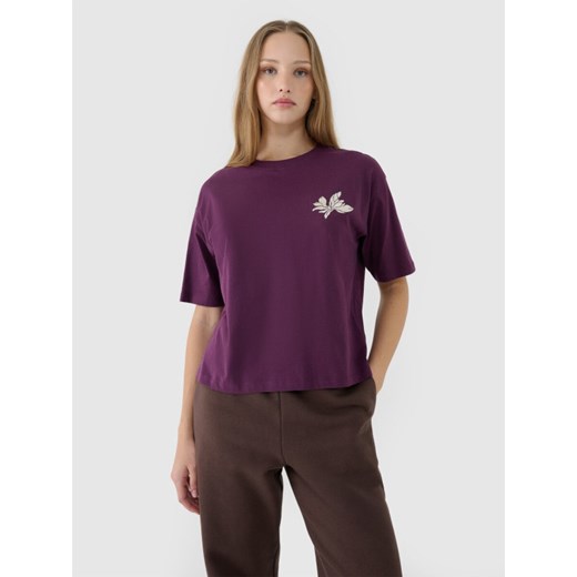 Damski t-shirt oversize z nadrukiem 4F 4FWSS25TTSHF1996 - fioletowy ze sklepu Sportstylestory.com w kategorii Bluzki damskie - zdjęcie 178209721