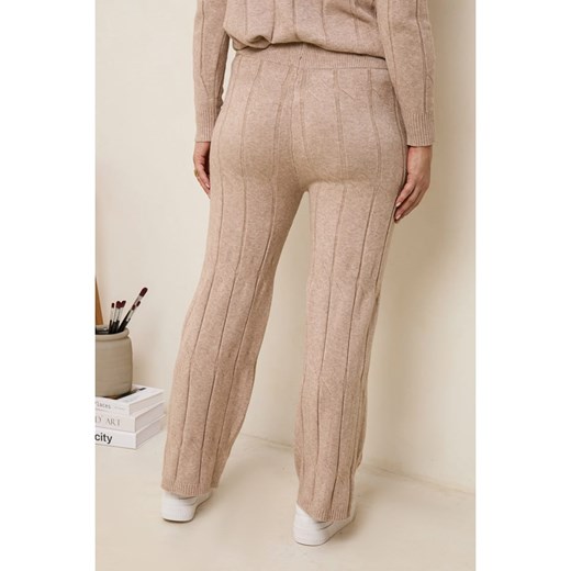 Curvy Lady Spodnie w kolorze jasnobrązowym Curvy Lady 44/46 wyprzedaż Limango Polska