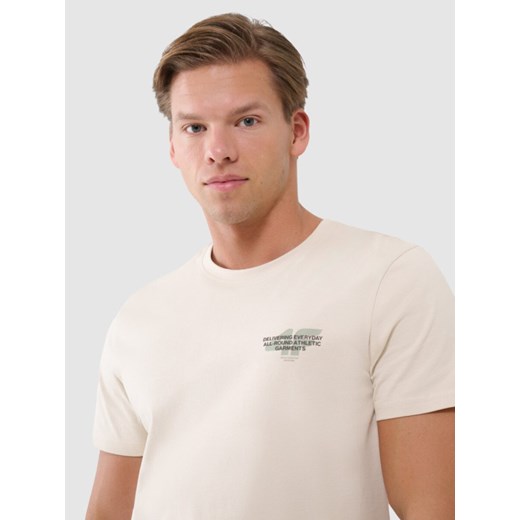 Męski t-shirt z nadrukiem 4F 4FWSS25TTSHM1974 - beżowy ze sklepu Sportstylestory.com w kategorii T-shirty męskie - zdjęcie 178253344