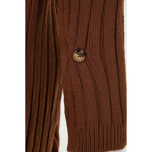 Sweter damski Trendyol z poliakrylu 